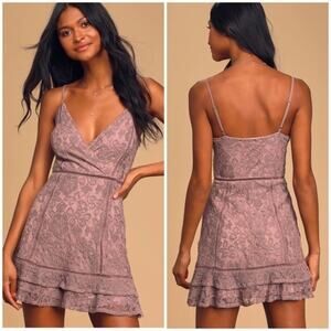 Elegant Lace V-Neck Dress in Mauve
